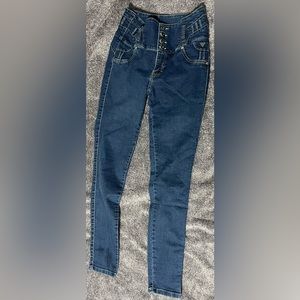 Euforia Levanta Cola Jeans